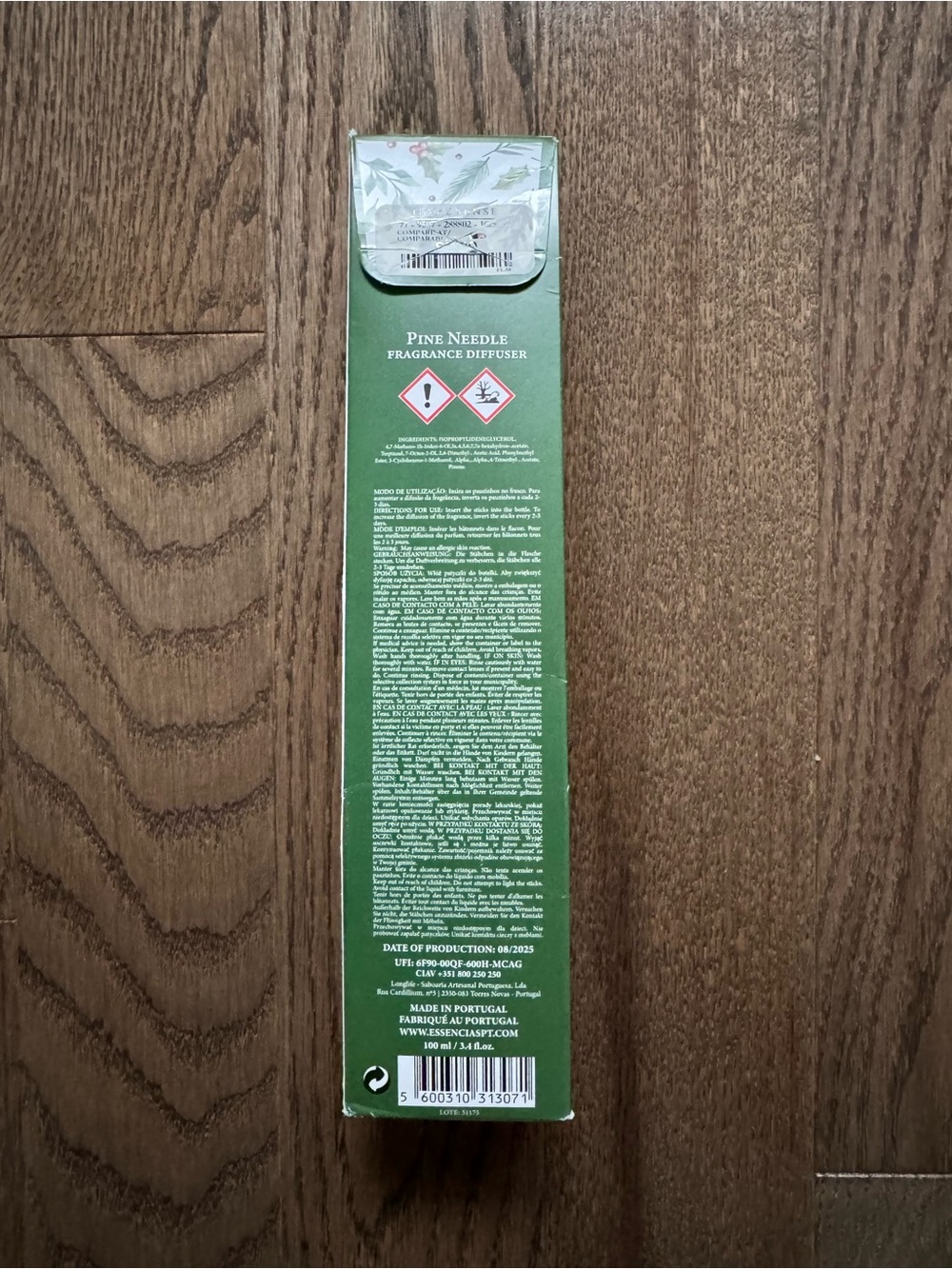 FREE w/purchase - Pine Needle Reed Diffuser - Picture 4 of 4